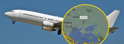 Російський Boeing 737 над Україною