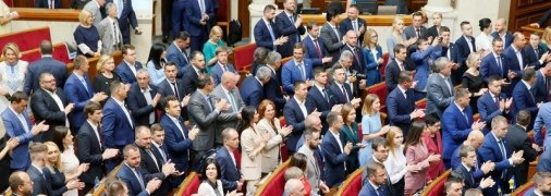 Санкциями Россия прикрывает своих агентов в украинской власти, - политолог