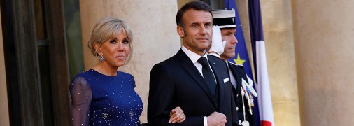 Еммануель Макрон молодший за свою дружину на 24 роки