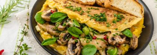 Вкусный омлет с грибами