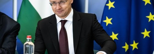 Петер Сійярто під час прес-конференції у Брюсселі