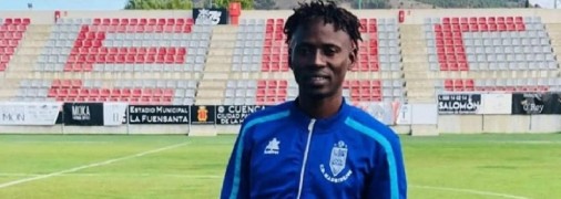 Смерть на поле: испанский футболист умер во время матча