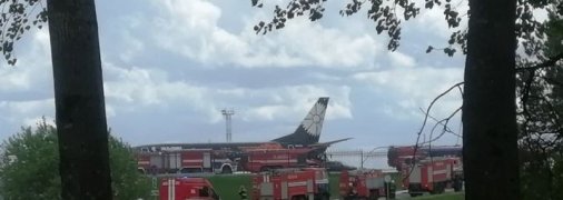 В аэропорту Минска произошло загадочное ЧП с "заминированным" самолетом (видео и схема полета)