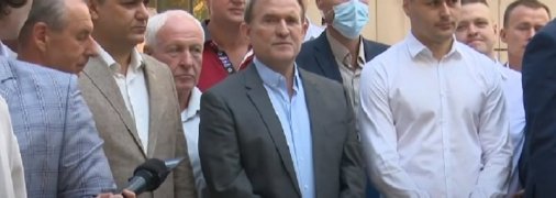 Брифинг Виктора Медведчука перед заседанием Киевского апелляционного суда