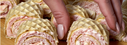 Дуже смачні рулетики з крабовим смаком