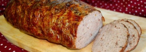 Мясной рулет из фарша