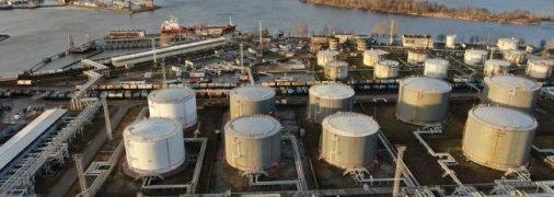 Нафтобаза в Санкт-Петербурзі атакована дронами