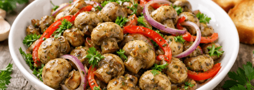 Салат з маринованих печериць