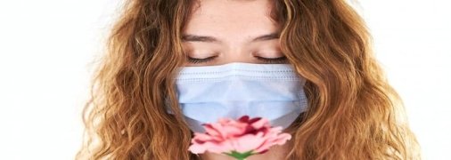 "Не переживайте и не паникуйте": врач разъяснил известный симптом коронавируса