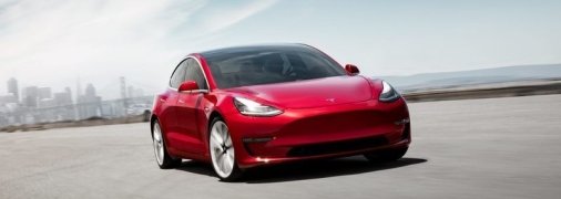Хакери зламали електромобіль Tesla за 30 секунд