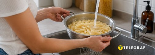 Промивання гарячих макаронів