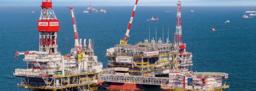 Нафтовидобувна платформа ім. Філановського в Каспійському морі