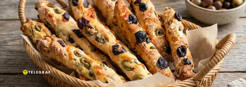 Хлібні палички з оливками