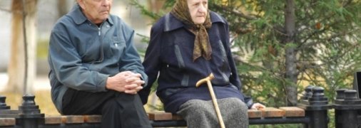 Более четверти украинцев — пенсионеры.