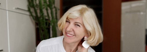 Як виглядати молодше у свої 50+