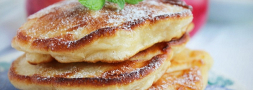 Оладьи с яблоками и овсянкой