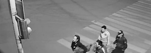 "На**ра, а главное зачем?" Расхитители перекрестков попали на видео и стали героями в сети