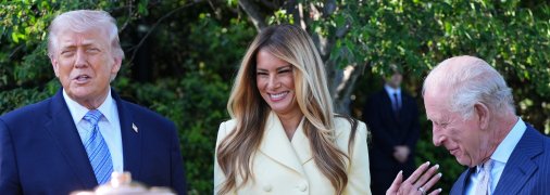 Меланія Трамп на зустрічі з королівською родиною