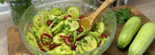 Салат із молодих кабачків