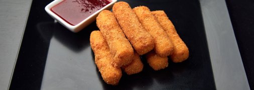 Сырные палочки великолепно подойдут к пиву