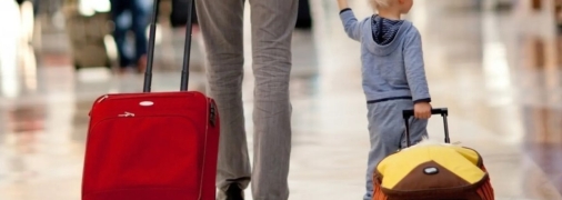 Як виїхати за кордон з дитиною: юристи склали перелік документів