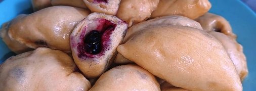 Вкусные пышные украинские вареники с ягодами