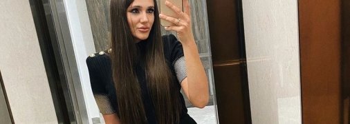 Победительница Холостяка 10 засветила фигуру в бикини у бассейна (Фото)