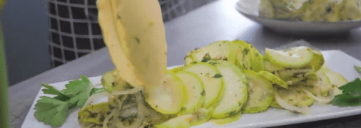 Быстрая закуска - маринованные кабачки