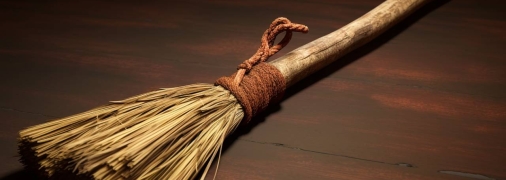 Віник може стати поганим знаком та розплідником бактерій