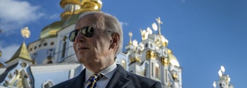 Джо Байден у Михайловского собора в Киеве