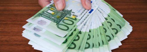 Покупка валюты – неплохой вариант, но не самый лучший в нынешних условиях