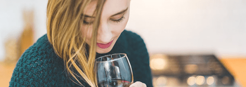 Сколько алкоголя можно выпить кормящей маме: как рассчитать и подготовиться