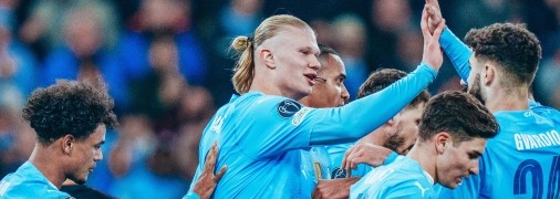 Игроки "Ман Сити" празднуют гол