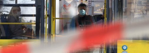 В Україні стало на одну "жовту" зону більше: як виглядає "карантинна" карта країни 12 квітня