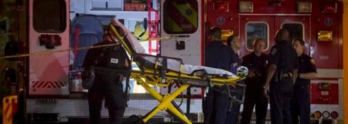 Страшна авіакатастрофа в США: літак з пасажирами влетів у житловий будинок, є жертви (фото, відео)