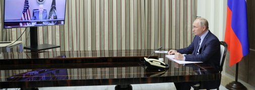 Президенты США и РФ Джо Байден и Владимир Путин