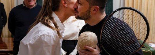 Свитолина подарила Зеленскому свою личную ракетку