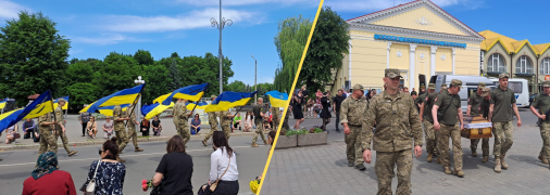 Провести героя в последний путь собралось много людей