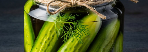 Такі огірки виходять пряними та ароматними (зображення створено за допомогою ШІ)