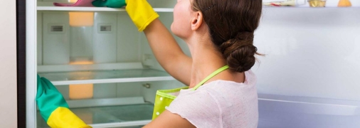 Як відмити холодильник від жовтизни
