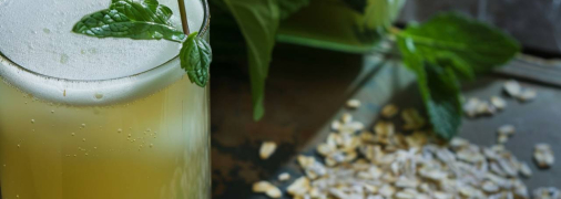 Этот квас отлично освежает (изображение создано с помощью ИИ)