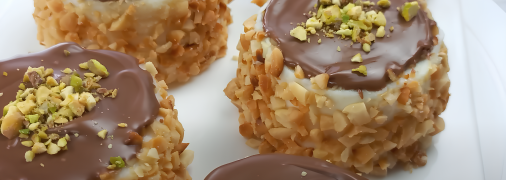 Такі горіхові тістечка легко готуються