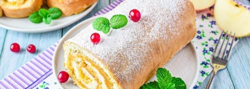 Цей рулет випікається разом із начинкою