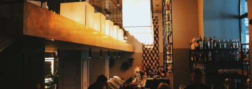 Отдельные рестораторы не закрываются ночью "до последнего клиента"