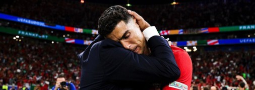 Криштиану Роналду во время игры со Словенией