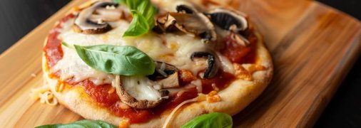 Это блюдо станет вкусным и сытным перекусом (изображение создано с помощью ИИ)