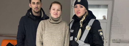 Зимой полицейские оперативно доставили роженицу в перинатальный центр.