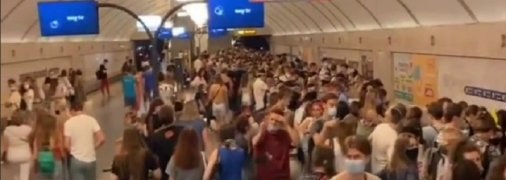 Настоящая жесть: эксклюзивное видео давки в метро после фестиваля Atlas Weekend