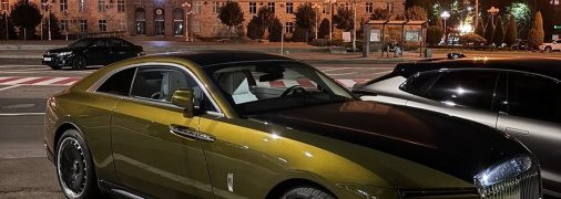 Нескромный Rolls-Royce Spectre 2023 года в Черкассах