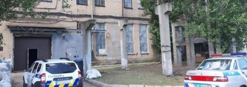 Взрыв на предприятии в Мелитополе: один пострадавший умер, за жизнь второго борются медики